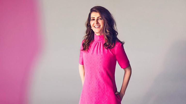 Η Nia Vardalos επιλέγει το ιστορικό Θέατρο Παλλάς