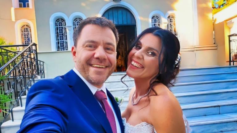 Ο Ευτύχης Μπλέτσας και η Ηλέκτρα Αστέρη παντρεύτηκαν και με θρησκευτικό γάμο, 13 χρόνια μετά τη γνωριμία τους 
