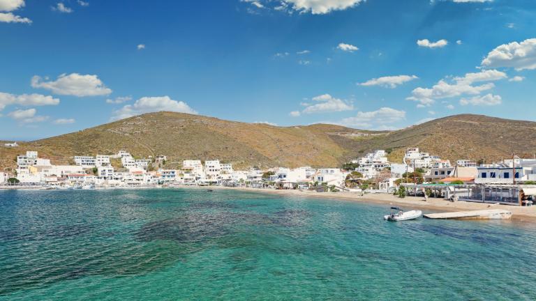 Λιμάνι Κύθνου - Μέριχας / Φωτογραφία: Shutterstock