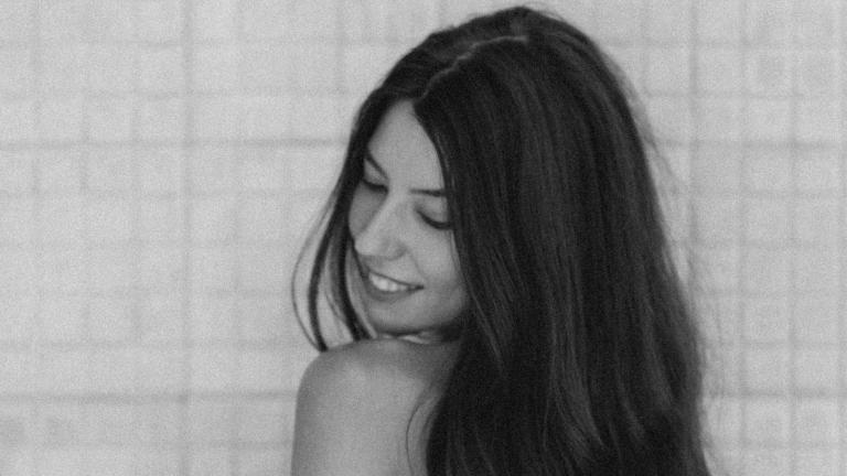 Πόσο συχνό λούσιμο χρειάζονται τα μαλλιά το καλοκαίρι