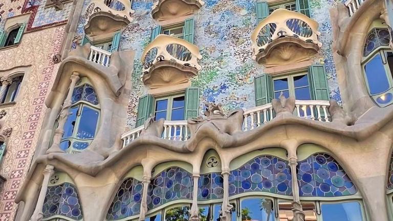 Πώς αποκαταστάθηκε η Casa Batllo του Γκαουντι στην Ισπανία μετά από ένα αιώνα