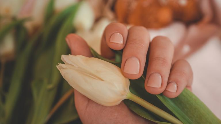Rose water nails/Φωτογραφία Shutterstock 