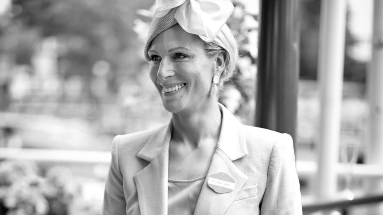 Η «Knot»: Η διαχρονική τσάντα που επιλέγουν οι royals για τις πιο κομψές εμφανίσεις τους