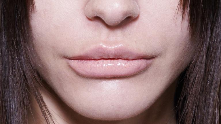 Lips like Velvet: Πώς να έχετε ζουμερά χείλη χωρίς ενέσεις;