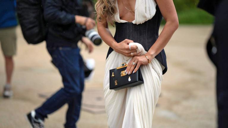 Τσάντα του οίκου Schiaparelli/Φωτογραφία: Getty Images/Φωτογραφία: Getty Images