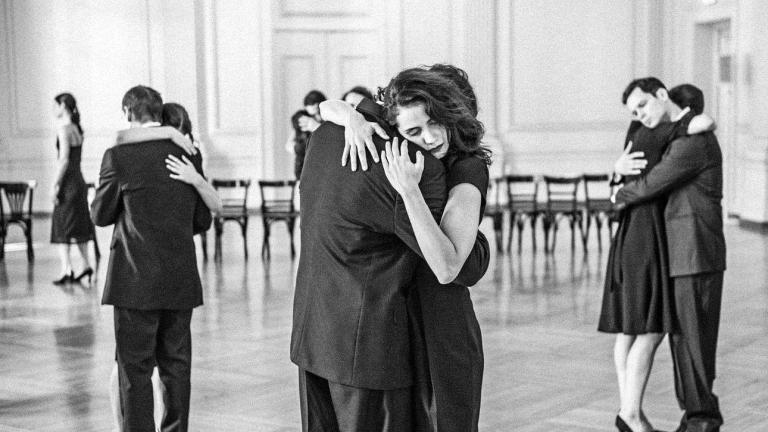 Οι καινούργιες παραστάσεις στο θέατρο για το φθινόπωρο 2025