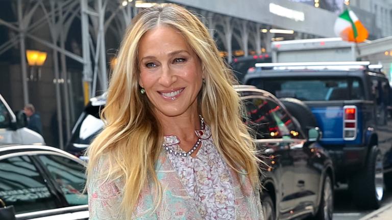 5 εθιστικά αστυνομικά μυθιστορήματα που θα σε κάνουν να ξεκολλήσεις από το κινητό σου