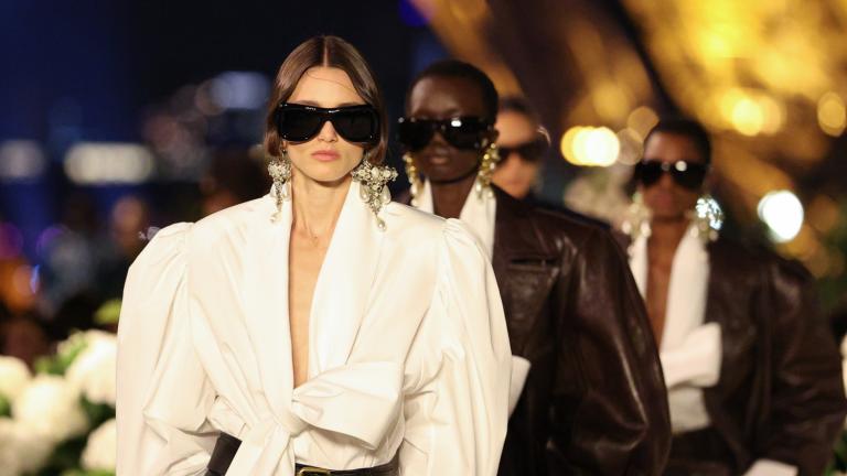 Girandoles: Τα σκουλαρίκια - θρύλος που φωτίζουν ξανά τη μόδα