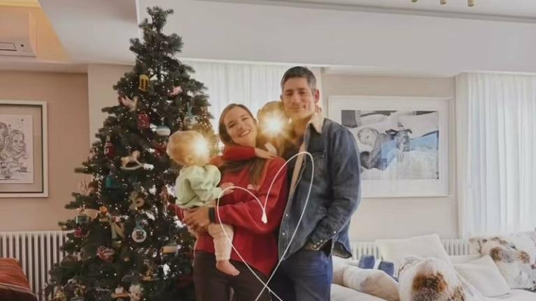 Μια ματιά στο στολισμένο σαλόνι της Εριέττας Κούρκουλου-Λάτση