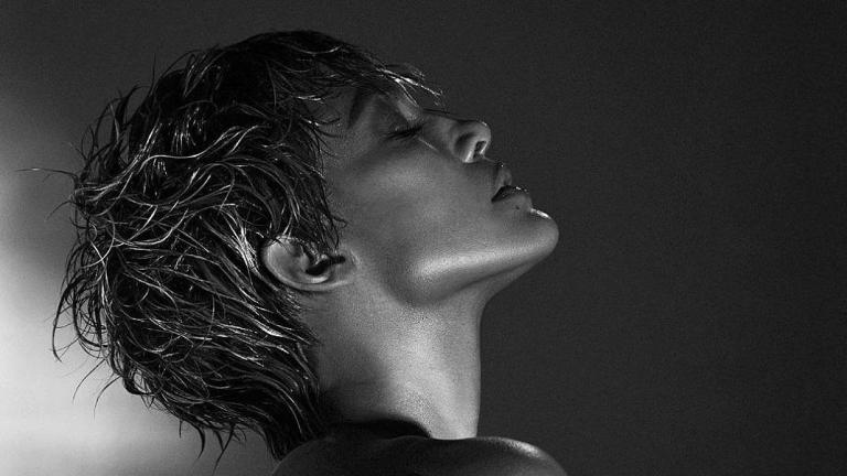 Η Τζένιφερ Λόπεζ με pixie cut στο Allure