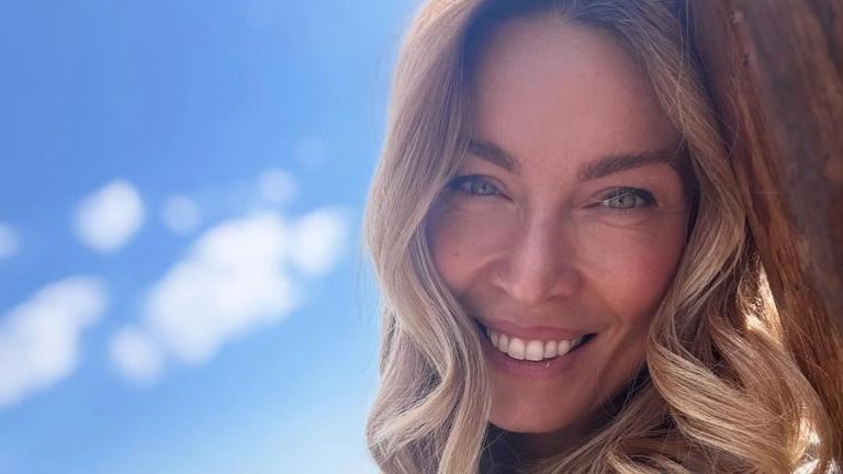 Η Μαριέττα Χρουσαλά με μαγιό