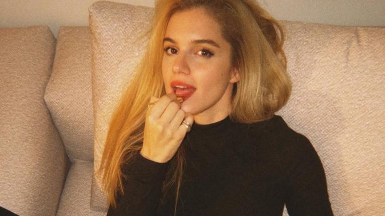 Νατάσα Εξηνταβελώνη/ @exidaveloninatasa