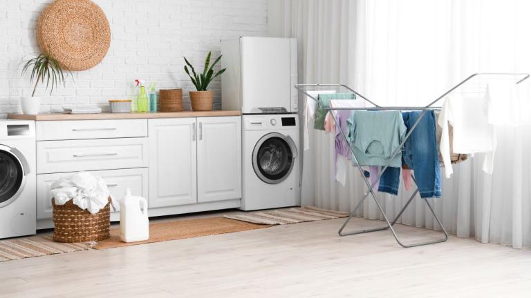 Πώς στεγνώνουν οι Ιάπωνες τα ρούχα τους