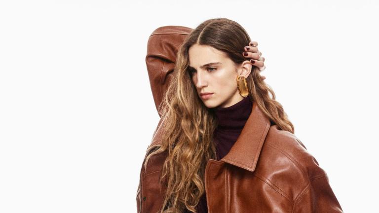 Τα fashion must-haves της σεζόν -Από τα loafers του Saint Laurent μέχρι το Moon Shoe της Nike x Jacquemus