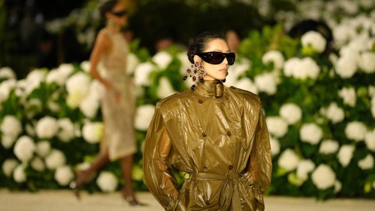 Για πρώτη φορά, ο οίκος Saint Laurent στην κορυφή της λίστας με τα πιο hot fashion brands του κόσμου