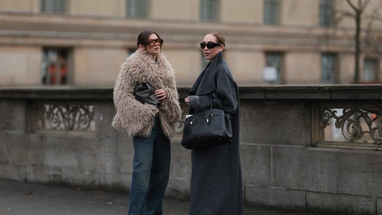 Τα τζιν που κάνουν τους γλουτούς να φαίνονται πιο σμιλεμένοι και τονισμένοι