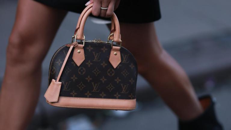 Η ιστορία του μονογράμματος του Louis Vuitton