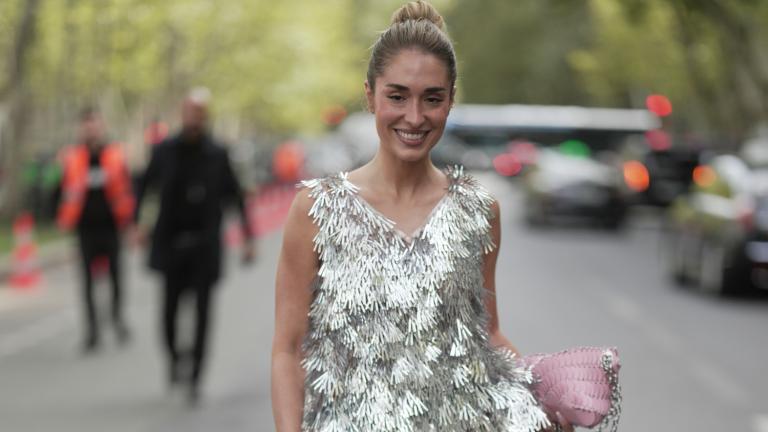 10 party tops για τις φετινές γιορτές που θα μεταμορφώσουν τα festive looks σου