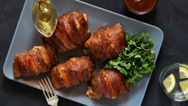 Φιλέτα κοτόπουλου τυλιγμένα μπέικον / Φωτογραφία: Unsplash