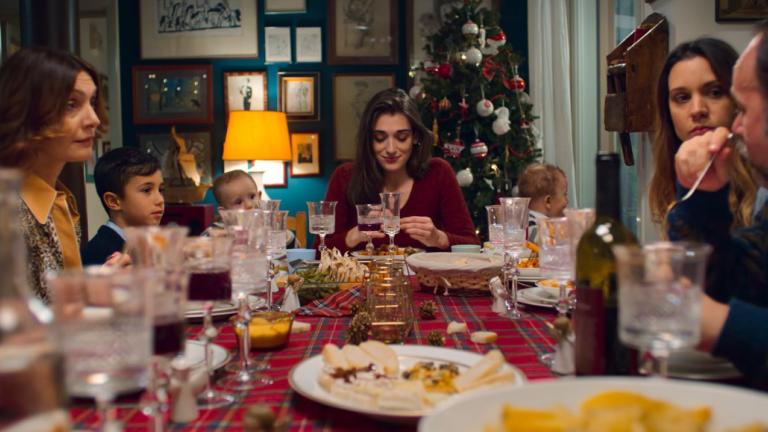 Οι πιο εθιστικές και συγκινητικές χριστουγεννιάτικες σειρές που θα σας καθηλώσουν από το πρώτο λεπτό