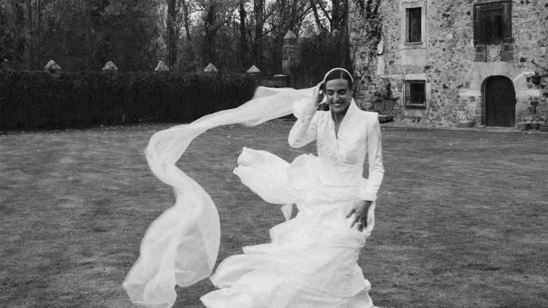 Νύφη - Φωτογραφία Instagram/Plata.Forma