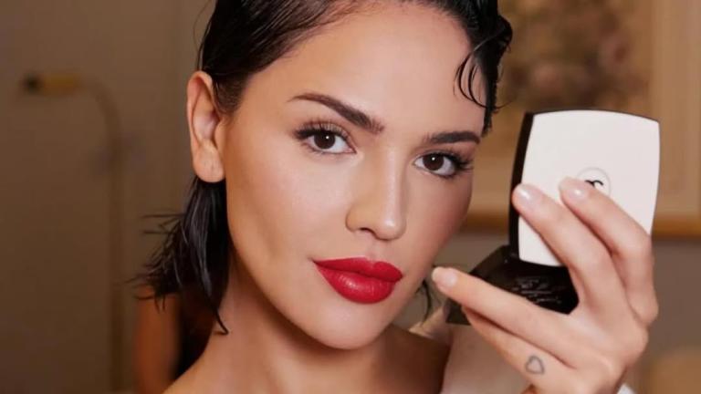 Bob χτένισμα - Φωτογραφία Instagram/@peechygroup