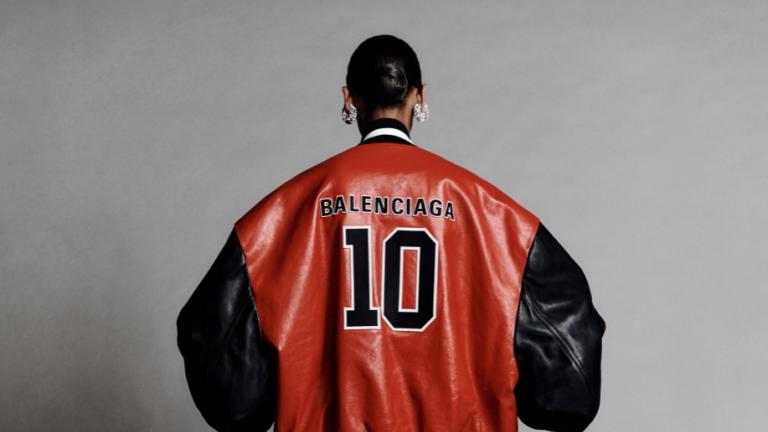Ο οίκος Balenciaga ανακοίνωσε τη συνεργασία του με το ΝΒΑ