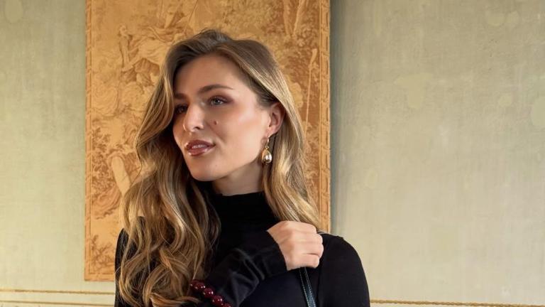  Η Μπενεντίκτ Θούστραπ με total look από τα H&M/Φωτογραφία: Instagram/benediktethoustrup