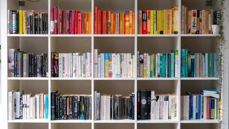 Τα κόλπα που χρησιμοποιούν οι πιο οργανωμένοι άνθρωποι για να έχουν το σπίτι τους τακτοποιημένο