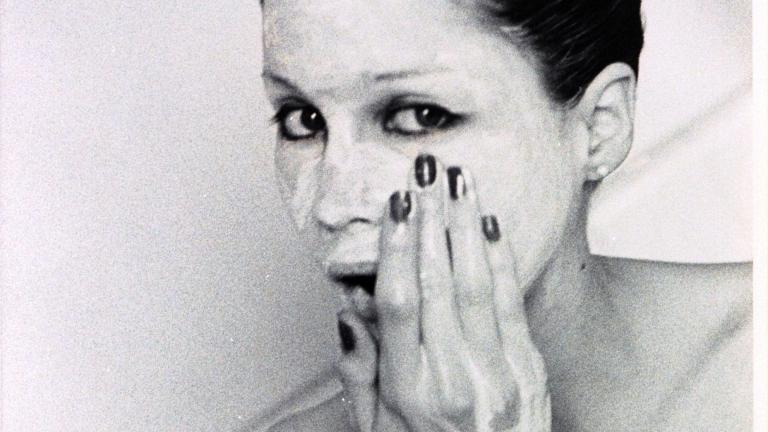 Οι κρέμες lifting που υπόσχονται αποτέλεσμα σαν Botox, χωρίς ενέσεις