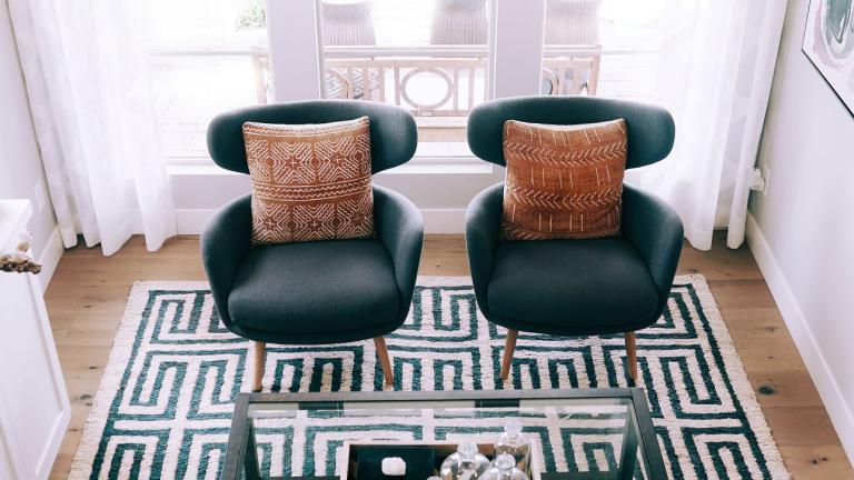 Πώς θα φτιάξετε χαλί από τα ΙΚΕΑ