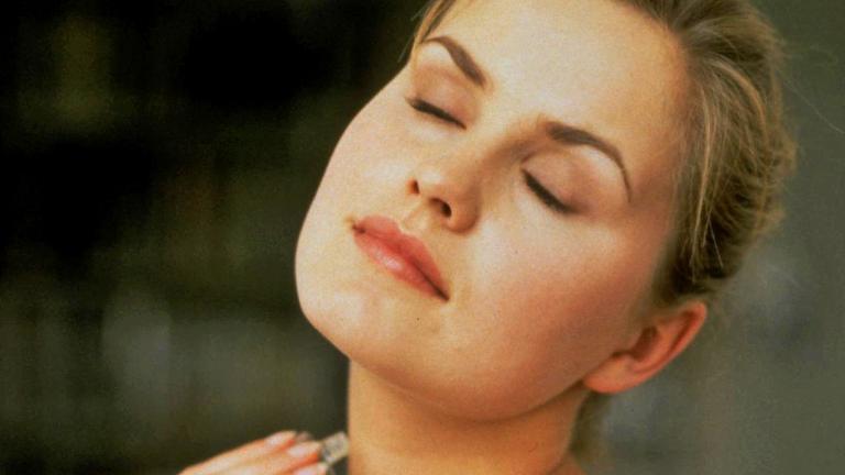 Beauty oils: η επιστήμη πίσω από τα έλαια που μεταμορφώνουν την επιδερμίδα