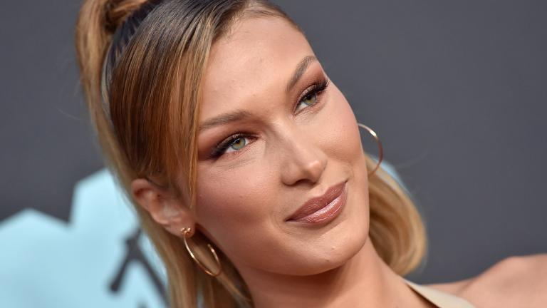 Η Μπέλα Χαντίντ στα βραβεία MTV/Φωτογραφία Getty Images