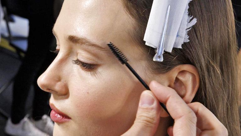 Τα baby brows επιστρέψουν 