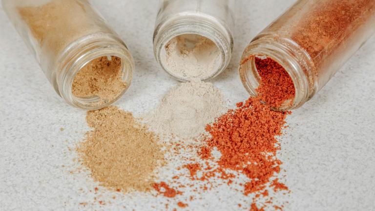 Το μπαχαρικό που προστατεύει από την καούρα και φτιάνει τη διάθεση