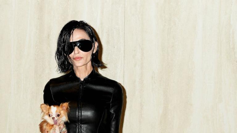 H Ντέμι Μουρ με το κοντό της κούρεμα 