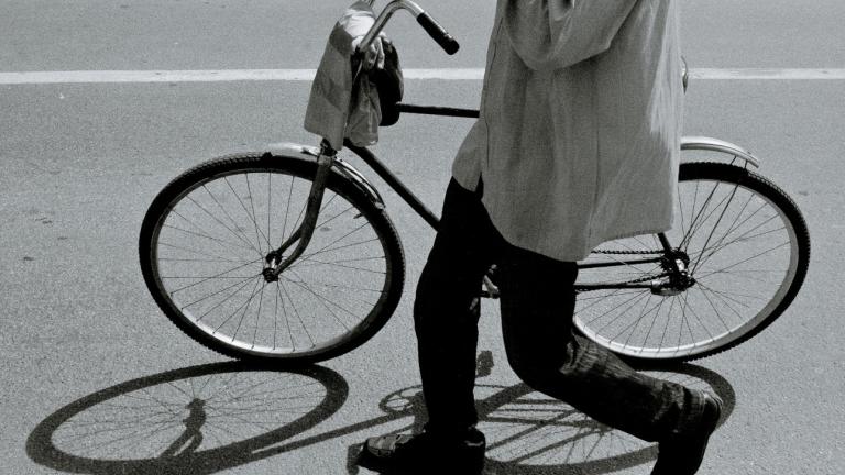 Ποδήλατο στο χέρι