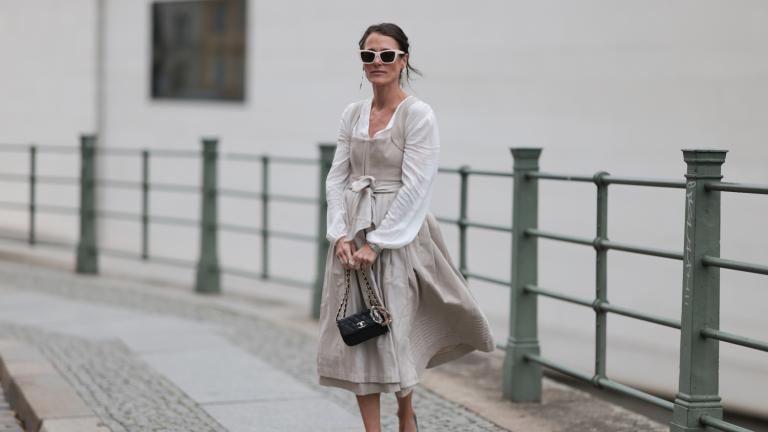 Το ρομαντικό και κομψό φόρεμα από τα Marks & Spencer που κοστίζει 25 ευρώ και πάει με όλα