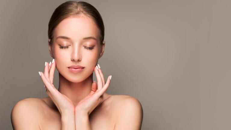 Γιατί η μάσκαρα φεύγει από τη μόδα