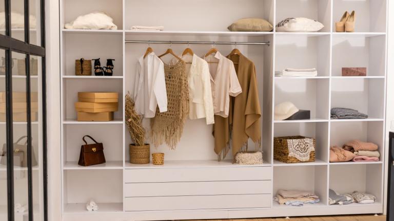 Οργάνωση ντουλάπας με αξεσουάρ ΙΚΕΑ