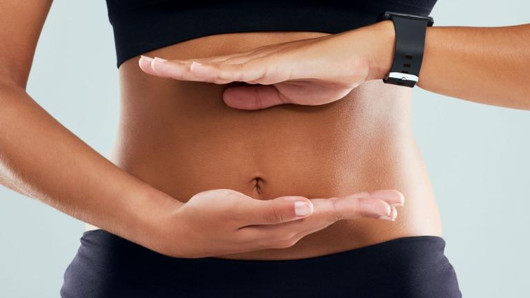 Άσκηση στα 50 για επίπεδη κοιλιά