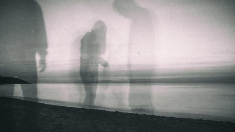 Σκιές ανθρώπων 