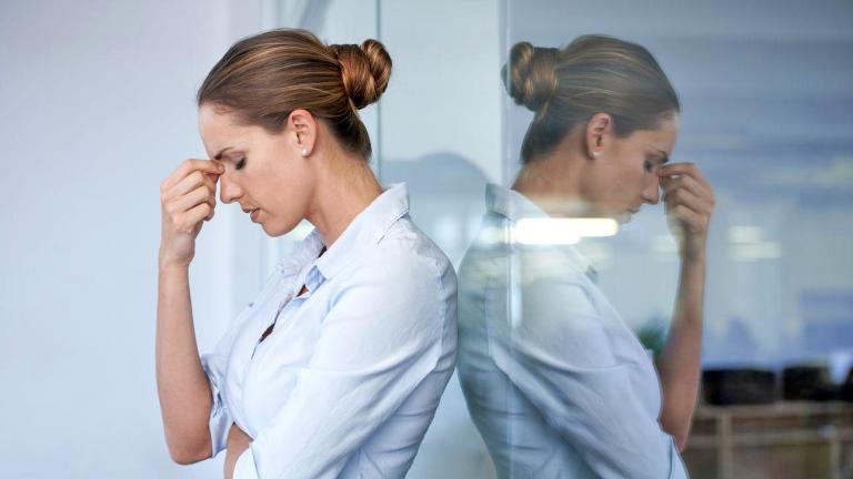 γυναίκα με FOBO