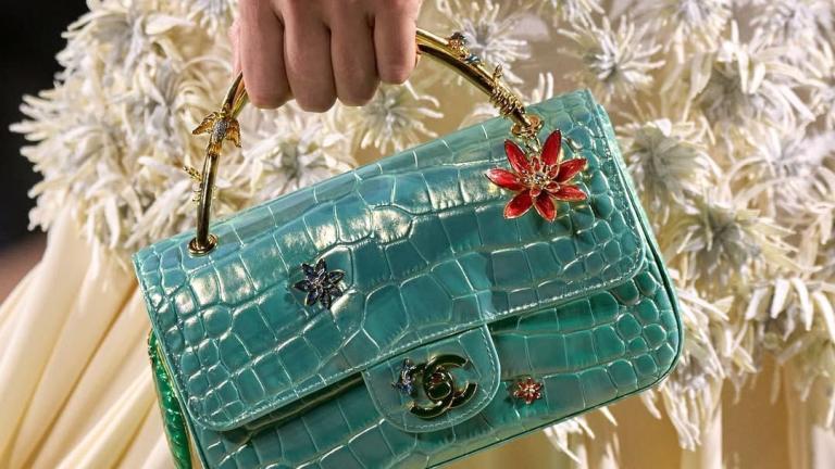 Τσάντες: Chanel ή Dior;