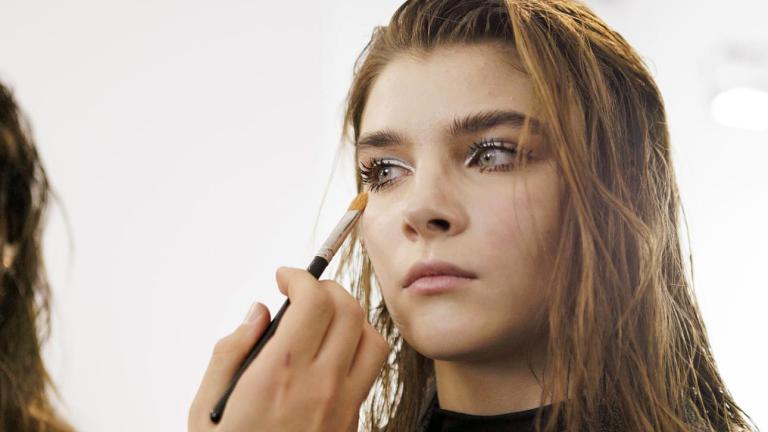 Τα 8 καλύτερα luxury foundations για δέρμα που δείχνει... αψεγάδιαστο