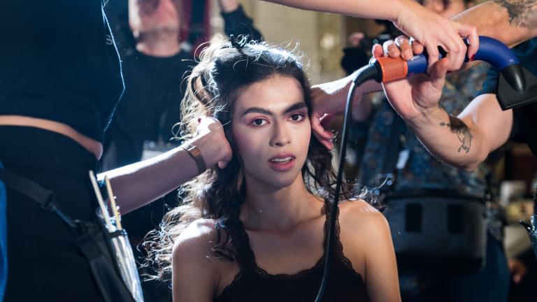 Hair perfume: Το προϊόν που χαρίζει άρωμα και φρεσκάδα στα μαλλιά όλη μέρα