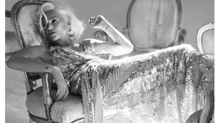 H Kate Moss στα 52 της