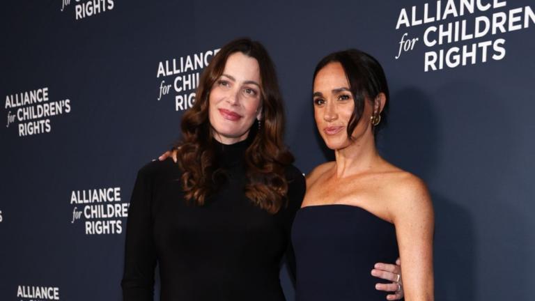 Κέλι Ζάιφεν και Μέγκαν Μαρκλ