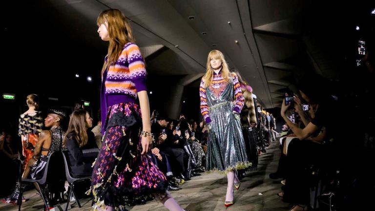 Paris Fashion Week F/W 2026: Σουρεαλιστικά, ρετρό και goth στοιχεία είχε η τρίτη ημέρα στο Παρίσι