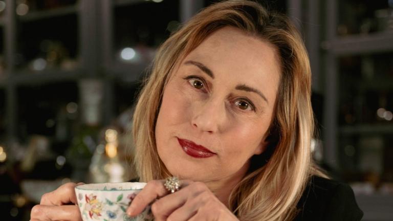 Η Γιάνα Μέναρντ